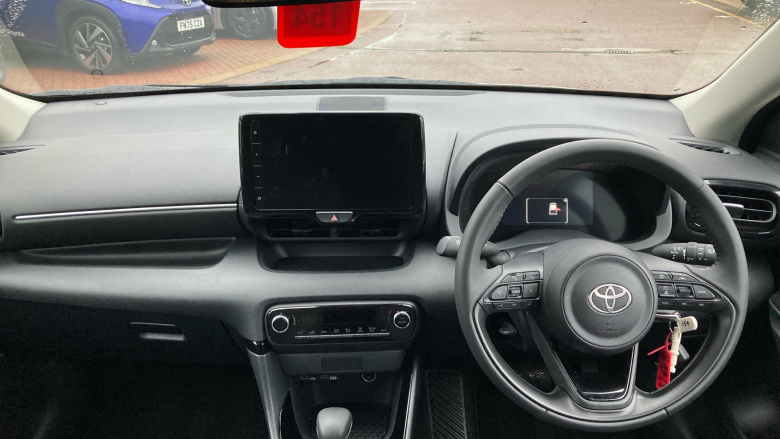 Toyota Yaris 1.5 Hybrid Design 5dr CVT Hybrid Hatchback